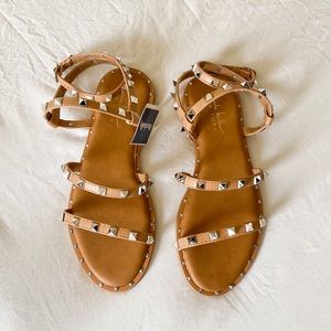 Nicole Miller Sandal size 6.5